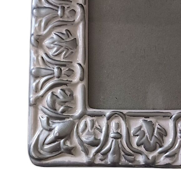 Ornate Picture Frame Ceramic Silver White Wash Detail 5x7 Victorian Deco Style - Picture 8 of 16